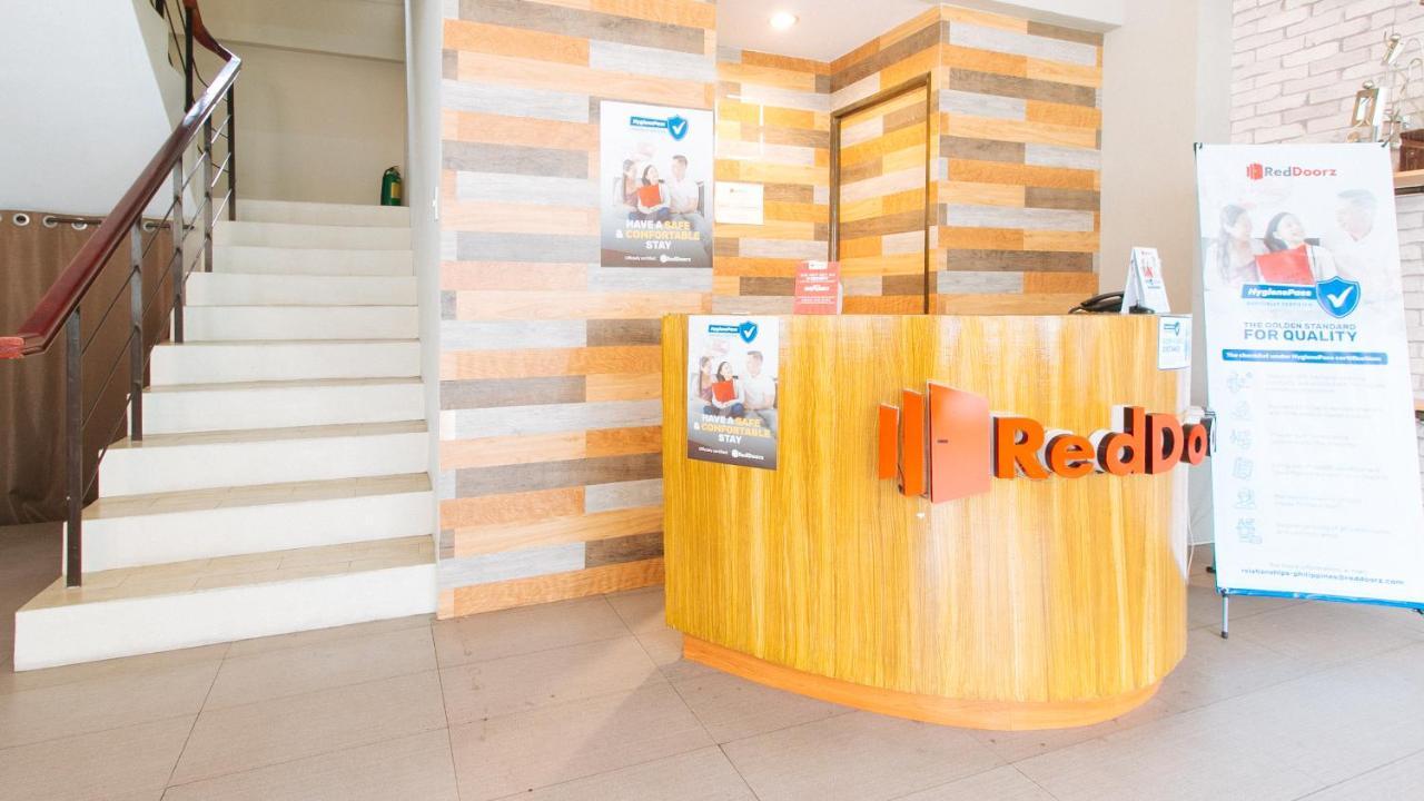 Reddoorz Plus Near Osmena Highway 2 Манила Екстериор снимка