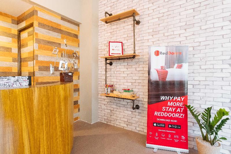 Reddoorz Plus Near Osmena Highway 2 Hotel Манила Екстериор снимка