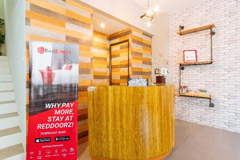 Reddoorz Plus Near Osmena Highway 2 Hotel Манила Екстериор снимка